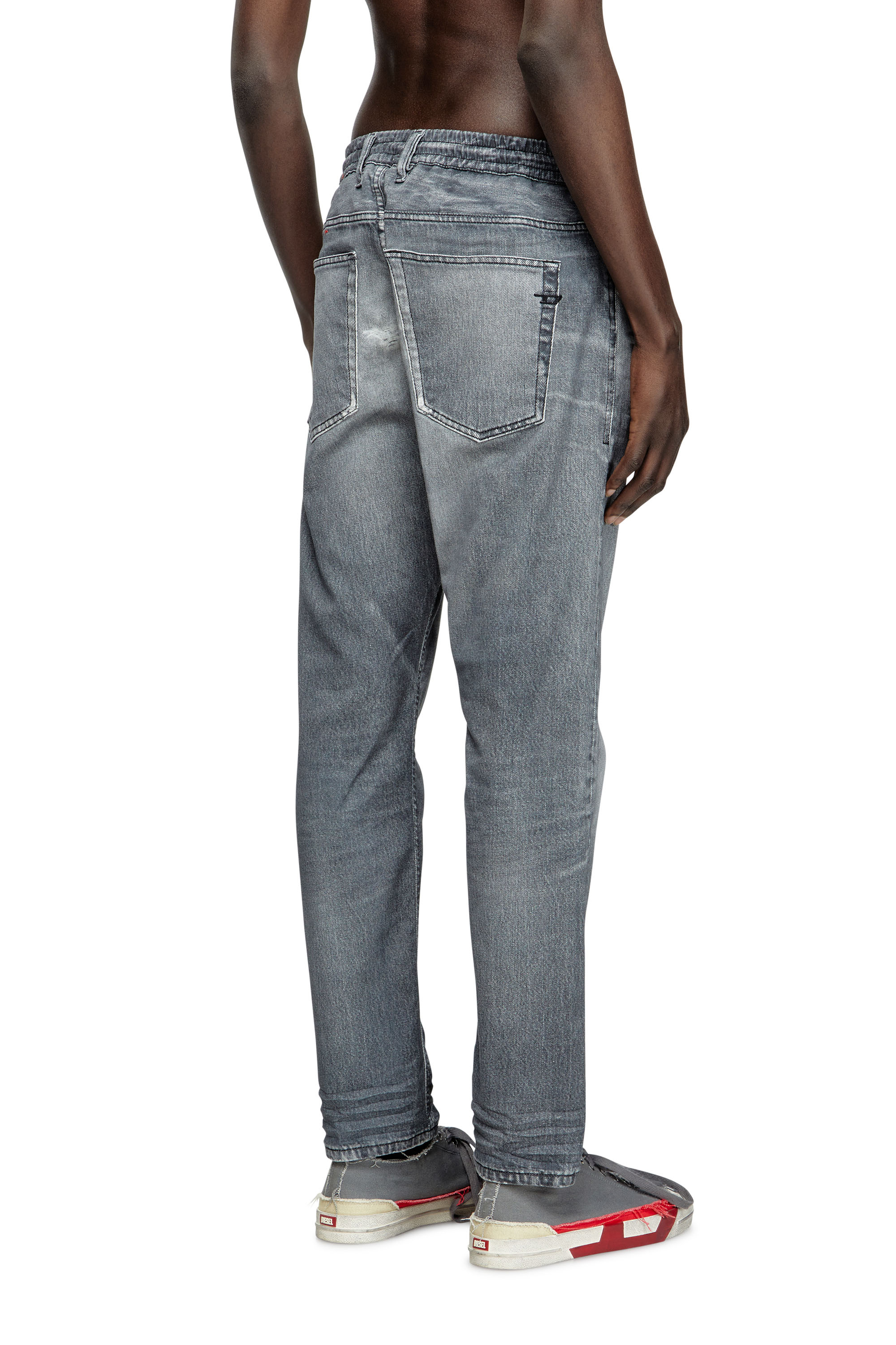 Diesel - Man's Regular 2030 D-Krooley Joggjeans® 068PC, Grey - 4